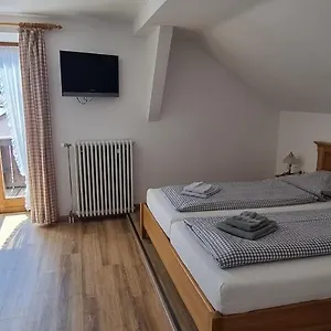 3* Gæstehus Zum Rassen